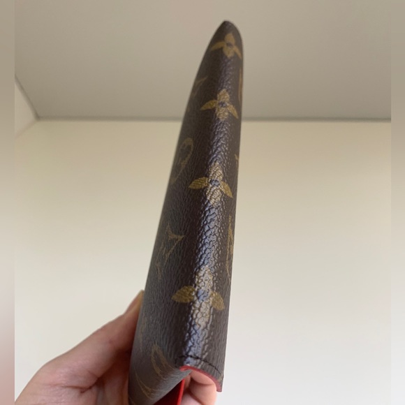 Louis Vuitton Kirigami Monogram Medium Pouch Wallet - Picture 4 of 11